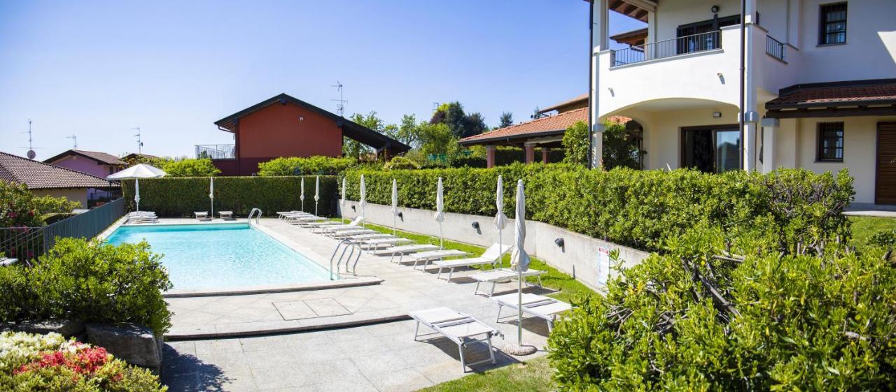 Residenza La Corte Visconti Massino Visconti Exterior foto